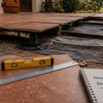 Inconvénient terrasse sur plot : dalles sur plots, joints ouverts et gravier